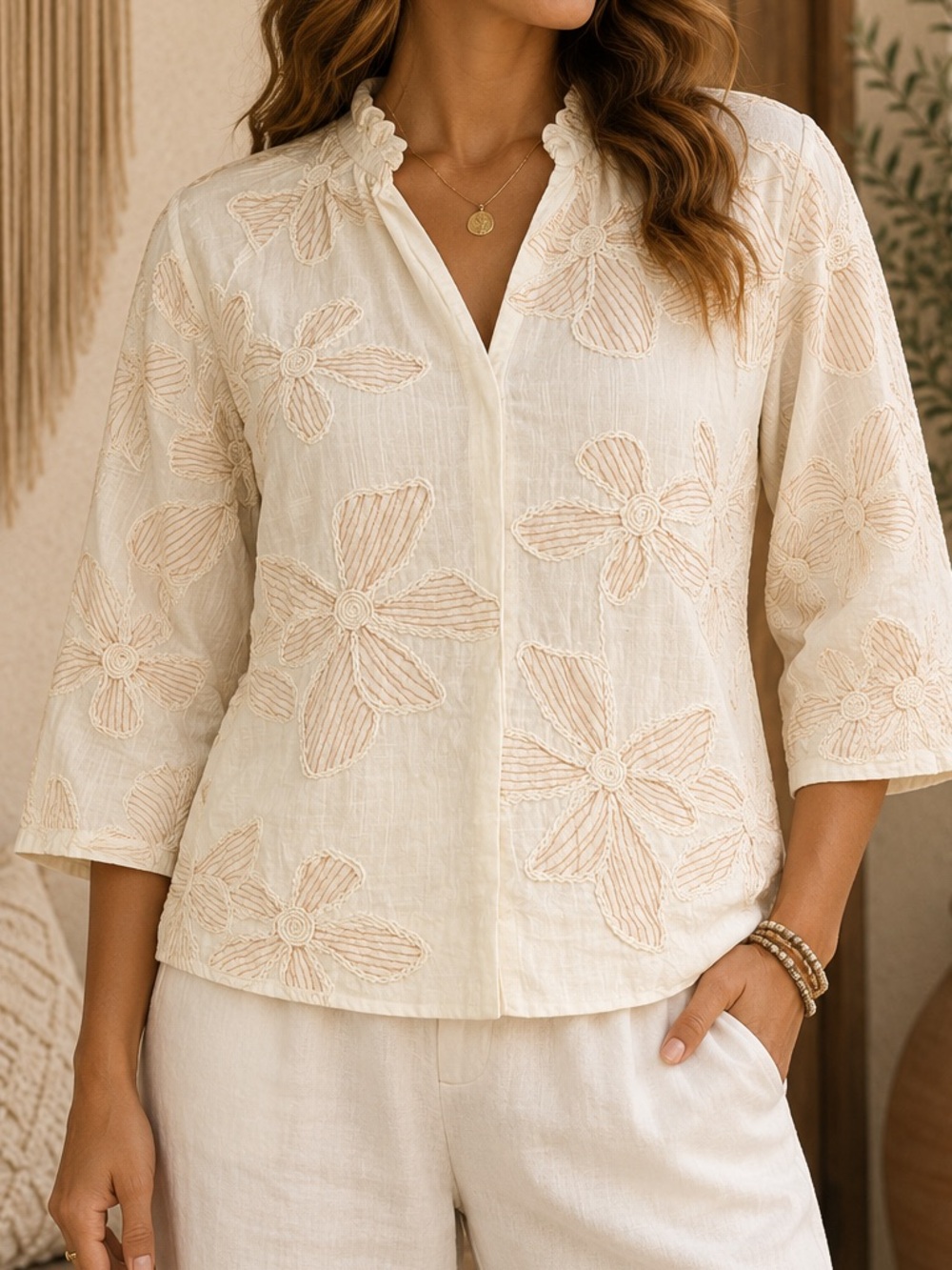 Millibon Floral Embroidered 3/4 Sleeve Top small